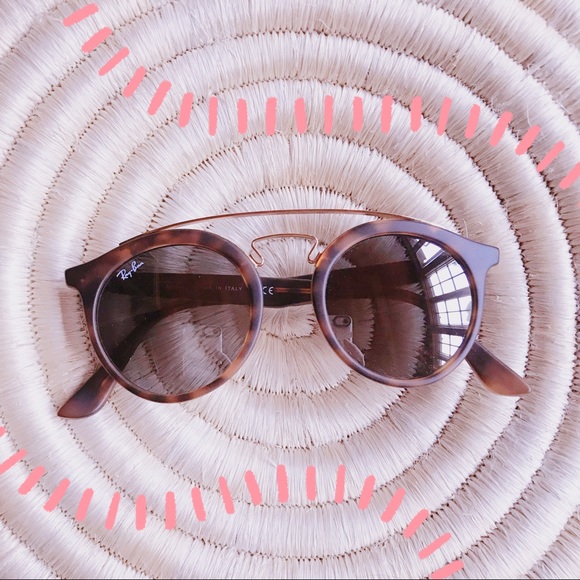 Ray-Ban Accessories - 🔆Women’s Ray Ban Gatsby Sunglasses🔆